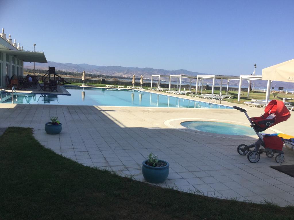 Ghaziveran Aphrodite Beachfront Apartment מראה חיצוני תמונה